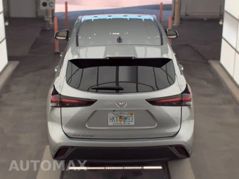 2025 Toyota Highlander LE - miniatura 6