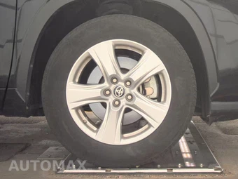 2025 Toyota Highlander LE - miniatura 10