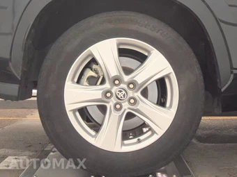 2025 Toyota Highlander LE - miniatura 11
