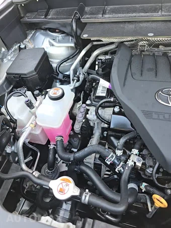2025 Toyota Highlander LE - miniatura 25