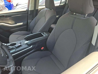 2025 Toyota Highlander LE - miniatura 6