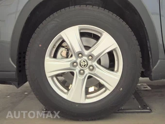 2025 Toyota Highlander LE - miniatura 9