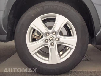 2025 Toyota Highlander LE - miniatura 11