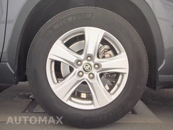 2025 Toyota Highlander LE - miniatura 10