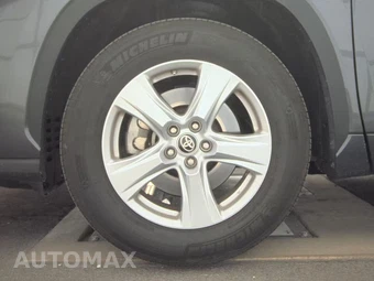 2025 Toyota Highlander LE - miniatura 9