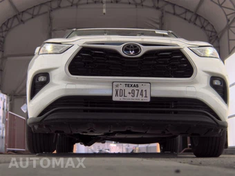 2025 Toyota Highlander LE - miniatura 3