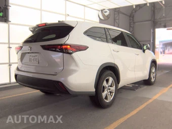 2025 Toyota Highlander LE - miniatura 5