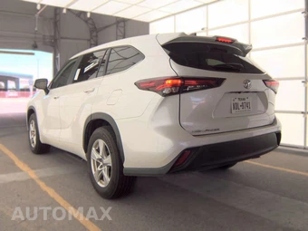 2025 Toyota Highlander LE - miniatura 8