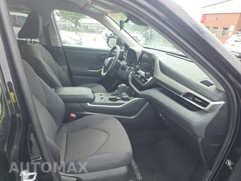 2025 Toyota Highlander LE - miniatura 13
