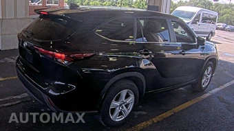 2025 Toyota Highlander LE - miniatura 4