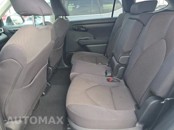 2025 Toyota Highlander LE - miniatura 13