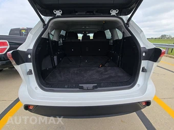 2025 Toyota Highlander LE - miniatura 23