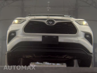 2025 Toyota Highlander LE - miniatura 3