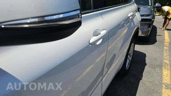 2025 Toyota Highlander LE - miniatura 27
