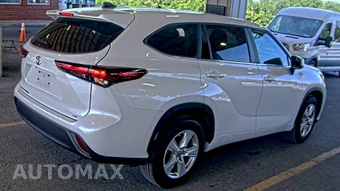 2025 Toyota Highlander LE - miniatura 4