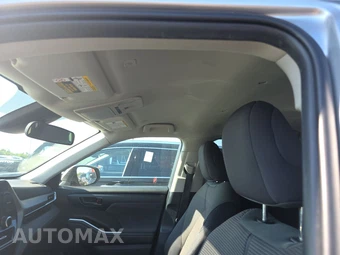 2025 Toyota Highlander LE - miniatura 14