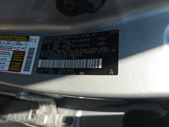 2025 Toyota Highlander LE - miniatura 15
