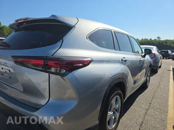 2025 Toyota Highlander LE - miniatura 4