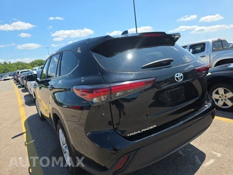 2025 Toyota Highlander LE - miniatura 6