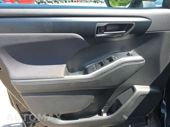 2025 Toyota Highlander LE - miniatura 9