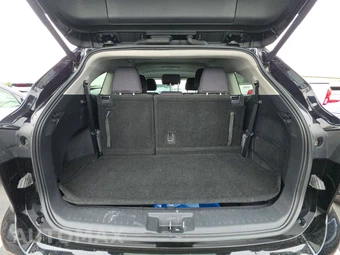 2025 Toyota Highlander LE - miniatura 24
