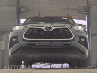 2025 Toyota Highlander LE - miniatura 3