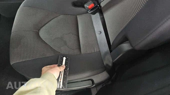 2025 Toyota Highlander LE - miniatura 41