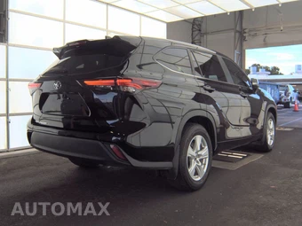 2025 Toyota Highlander LE - miniatura 4