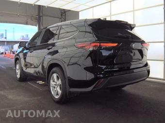 2025 Toyota Highlander LE - miniatura 6