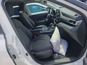 2025 Toyota Highlander LE - miniatura 14
