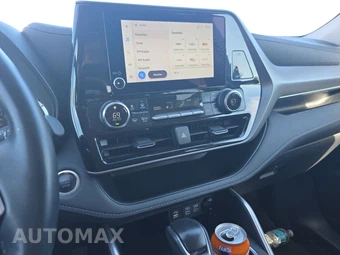 2025 Toyota Highlander LE - miniatura 17