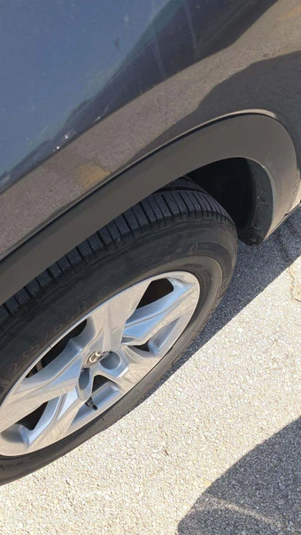 2025 Toyota Highlander LE - miniatura 21