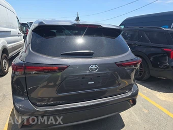 2025 Toyota Highlander LE - miniatura 5