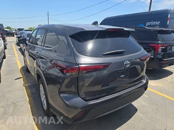 2025 Toyota Highlander LE - miniatura 6