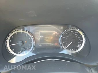 2025 Toyota Highlander LE - miniatura 12