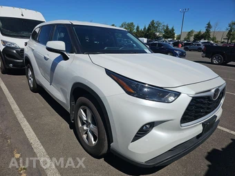 2025 Toyota Highlander LE - miniatura 3