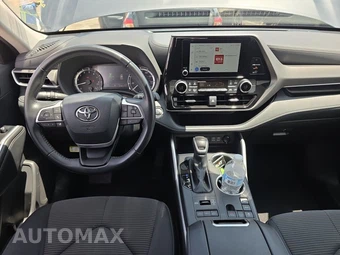 2025 Toyota Highlander LE - miniatura 17