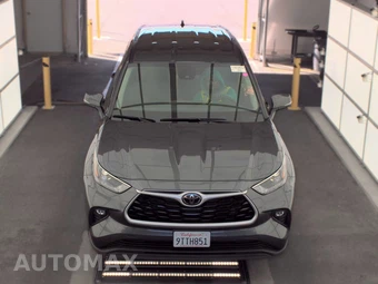 2025 Toyota Highlander LE - miniatura 2