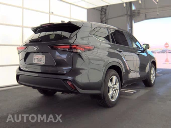 2025 Toyota Highlander LE - miniatura 5
