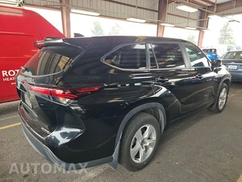 2025 Toyota Highlander LE - miniatura 4