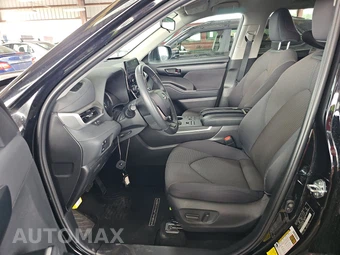 2025 Toyota Highlander LE - miniatura 7