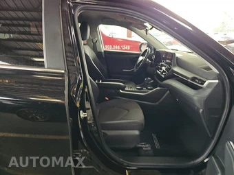 2025 Toyota Highlander LE - miniatura 8