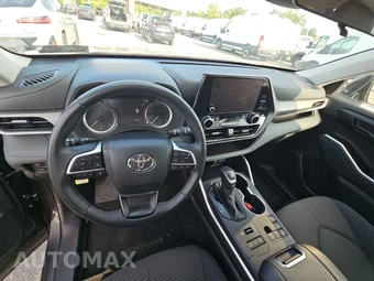 2025 Toyota Highlander LE - miniatura 16