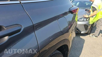 2025 Toyota Highlander LE - miniatura 26
