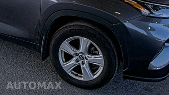 2025 Toyota Highlander LE - miniatura 8