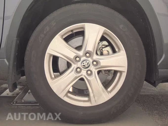 2025 Toyota Highlander LE - miniatura 10