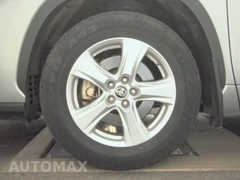 2025 Toyota Highlander LE - miniatura 9