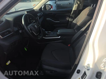 2025 Toyota Highlander LE - miniatura 13