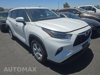 2025 Toyota Highlander LE - miniatura 3
