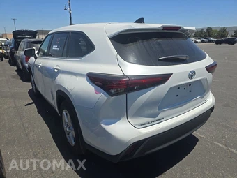 2025 Toyota Highlander LE - miniatura 6